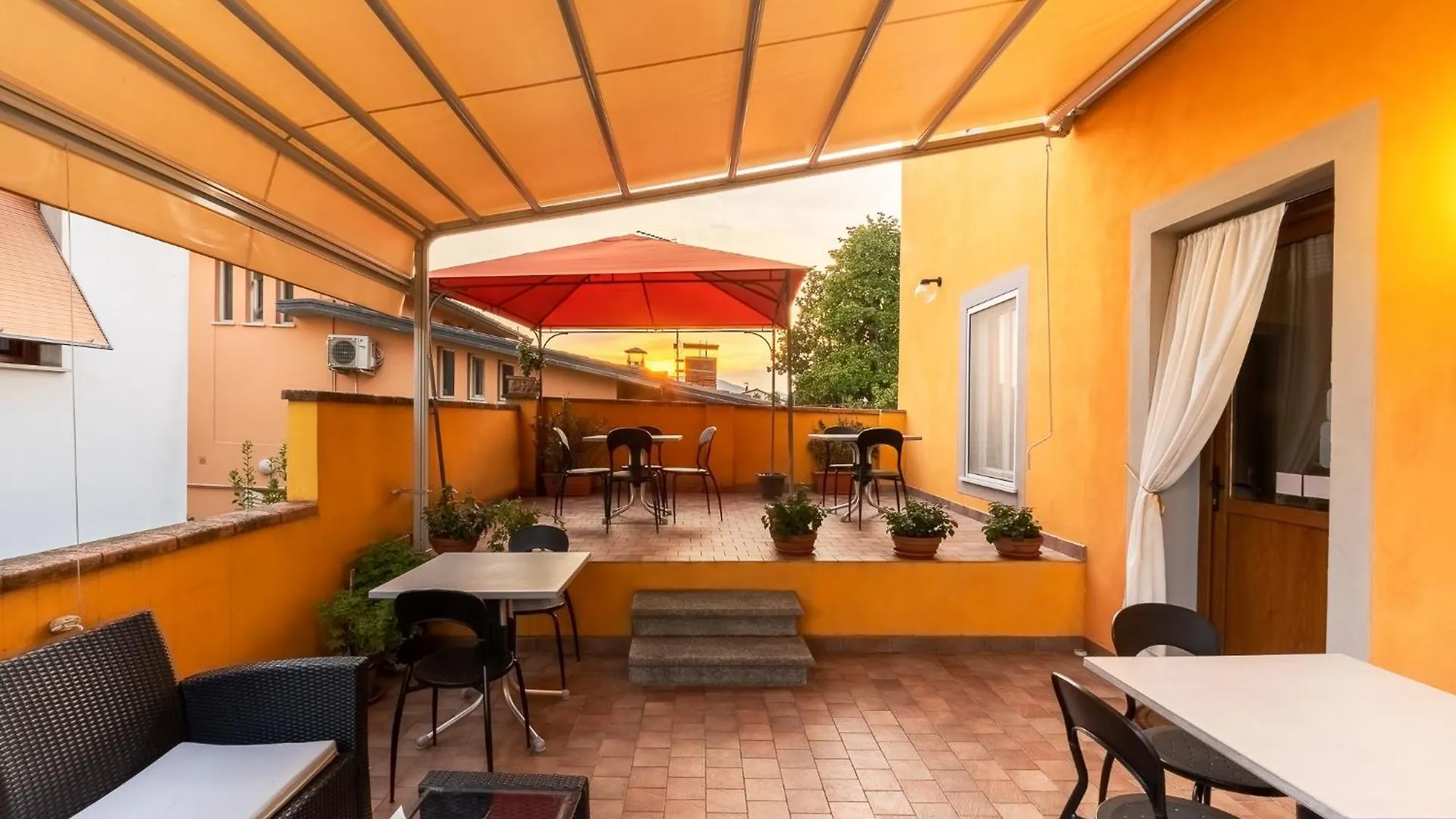 B&B Alma Lucca 3*,