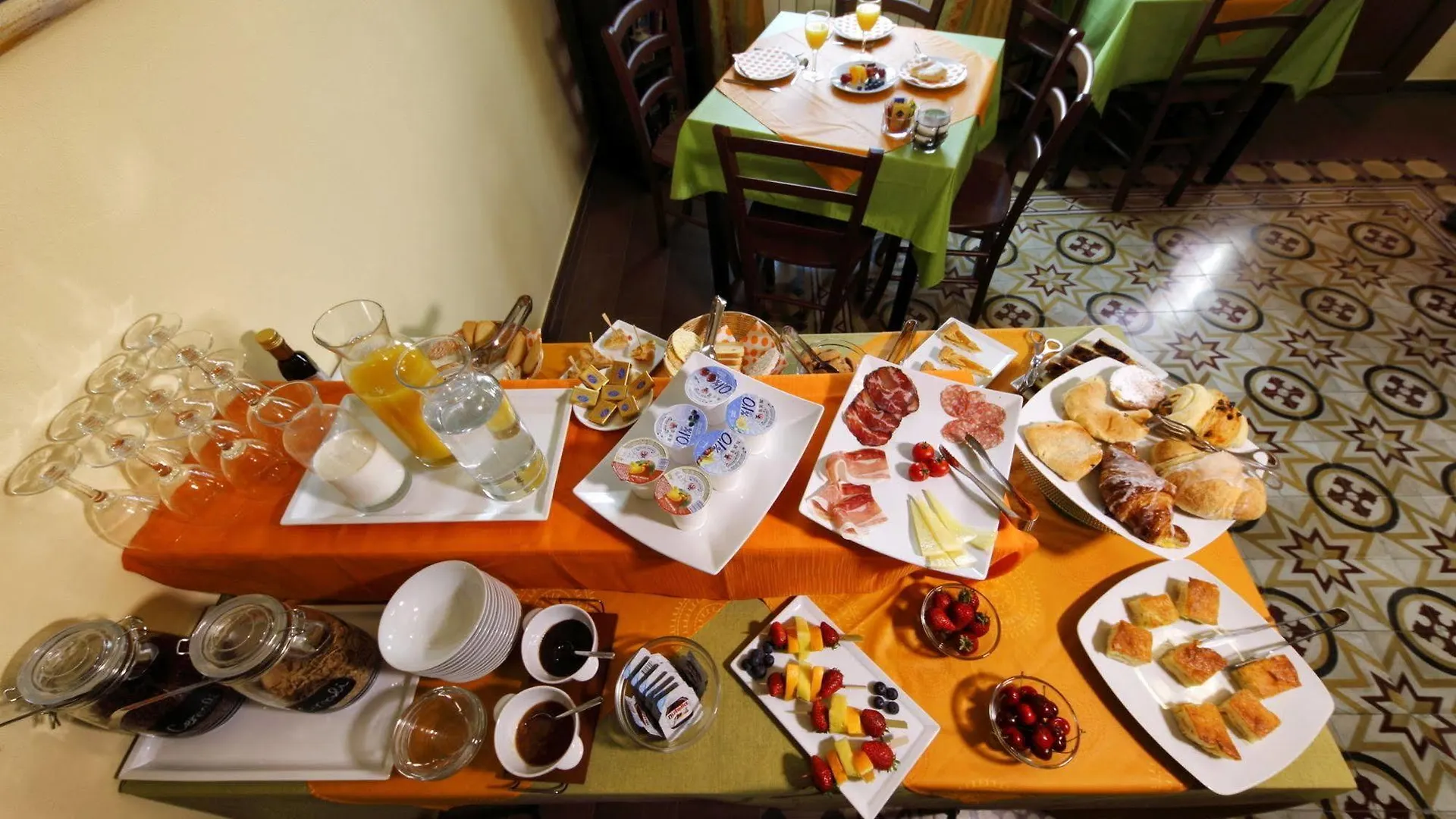 B&B Alma Lucca 3*,